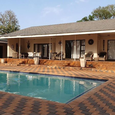Msitu Kwetu Lodge & Safaris 赫卢赫卢韦 外观 照片