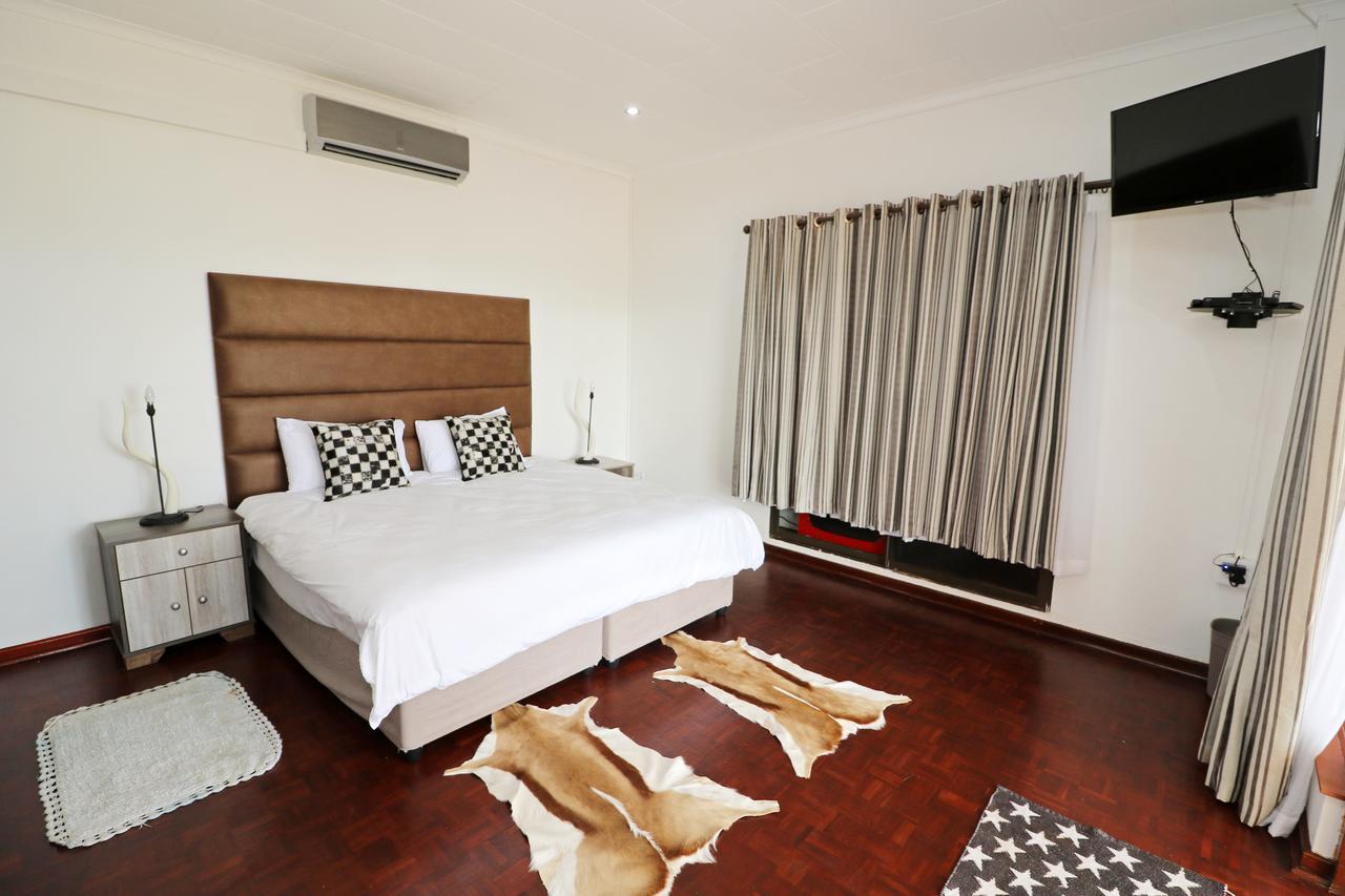 Msitu Kwetu Lodge & Safaris 赫卢赫卢韦 外观 照片