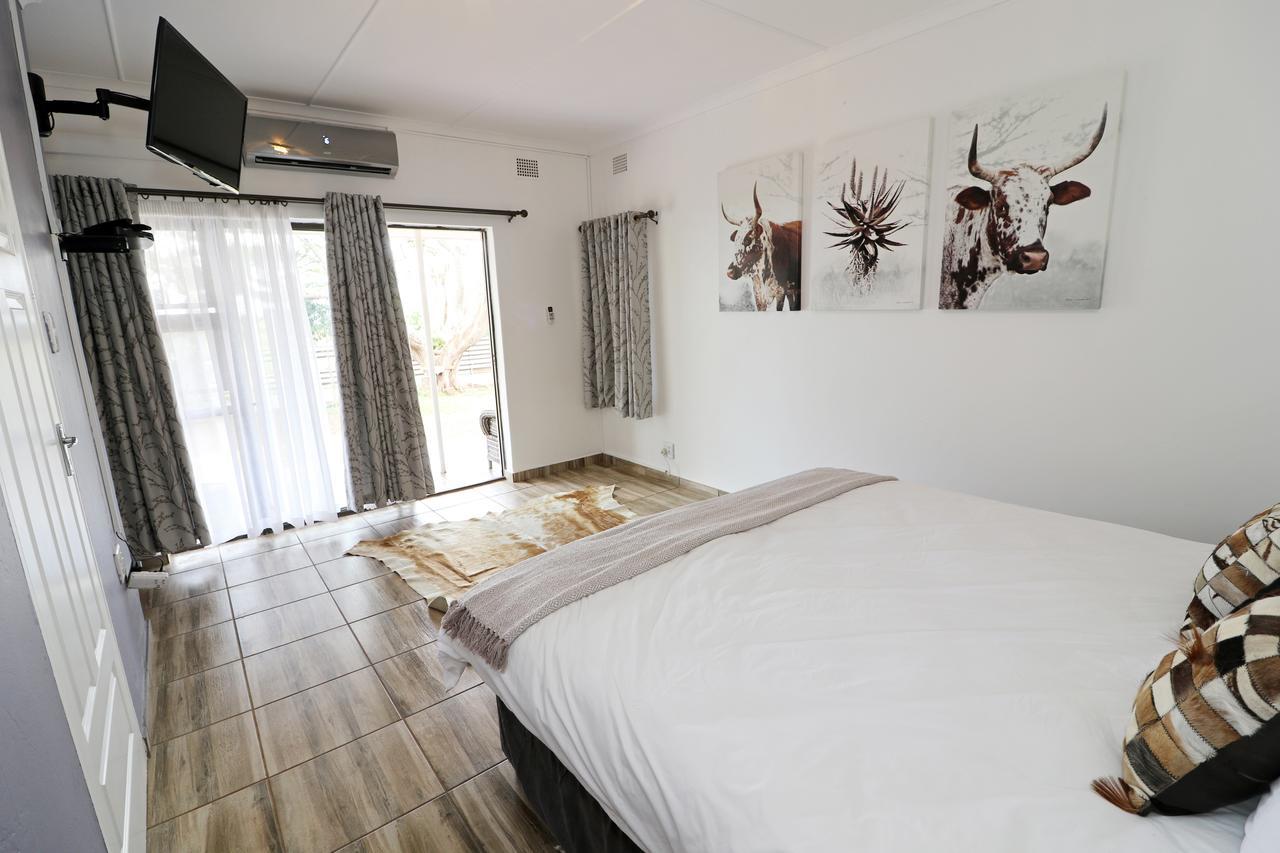 Msitu Kwetu Lodge & Safaris 赫卢赫卢韦 外观 照片