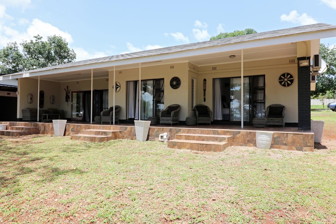 Msitu Kwetu Lodge & Safaris 赫卢赫卢韦 外观 照片