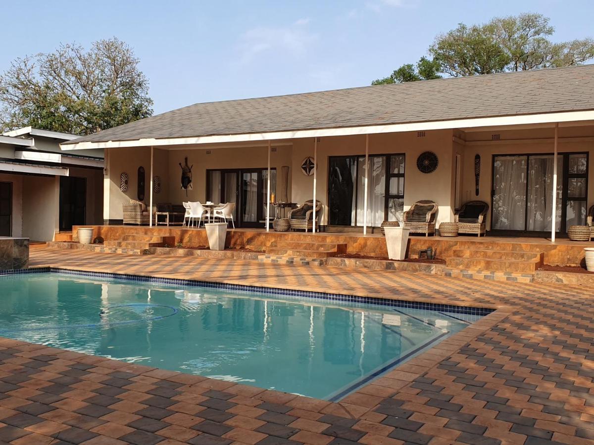 Msitu Kwetu Lodge & Safaris 赫卢赫卢韦 外观 照片